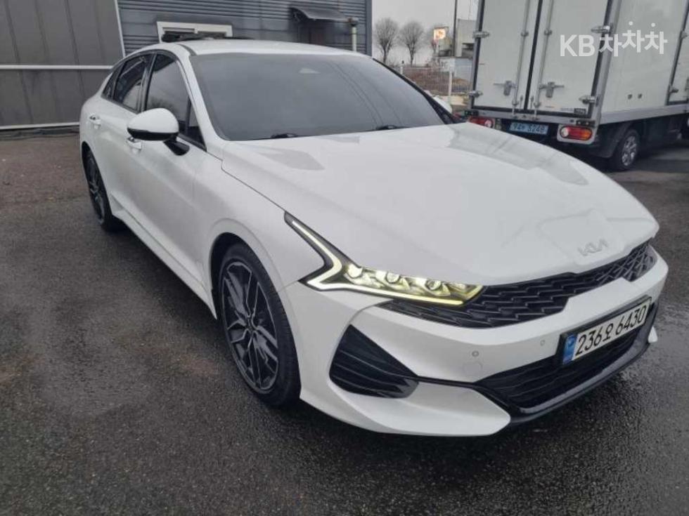 2023 - kia k5