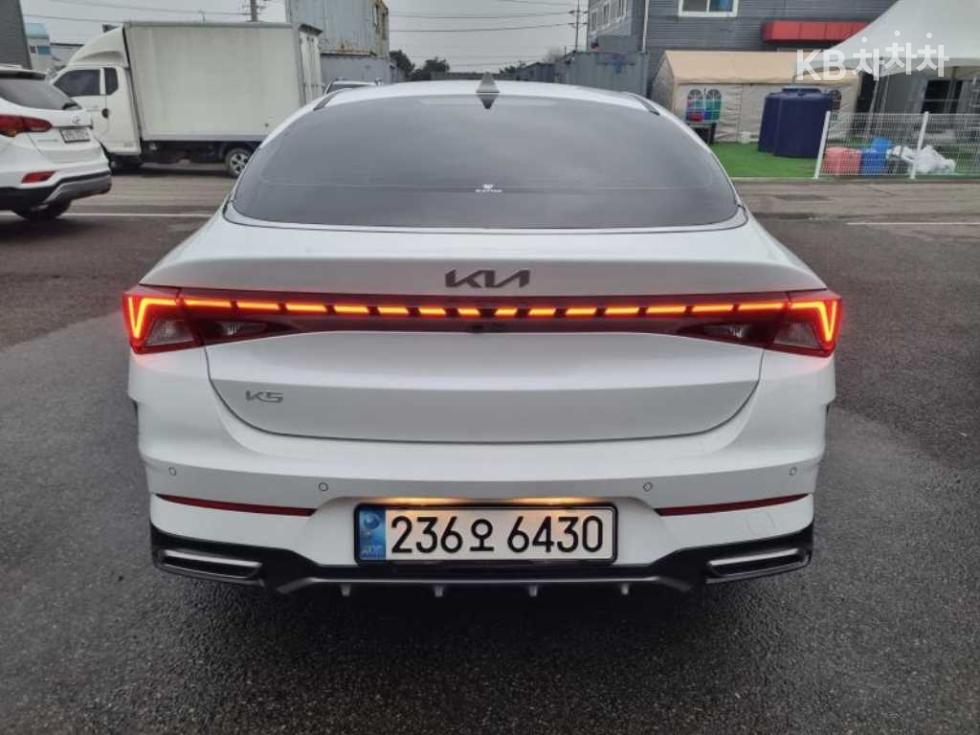 2023 - kia k5