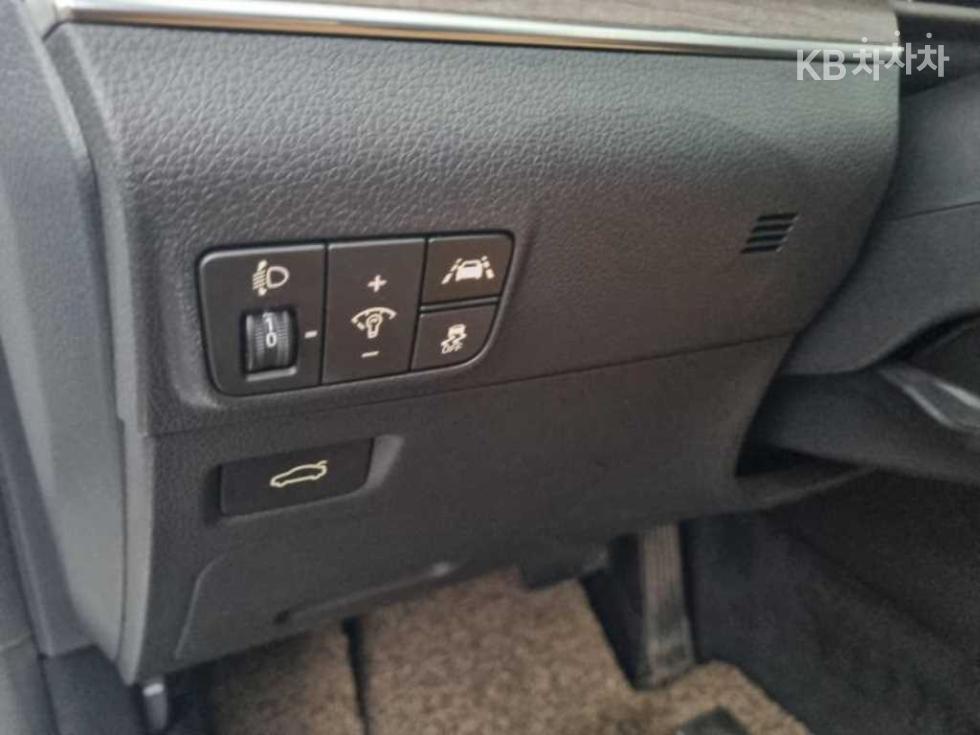 2023 - kia k5