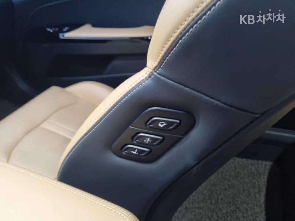 2023 - kia k5