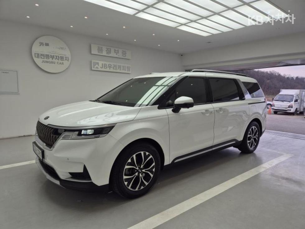 2021 - kia carnival
