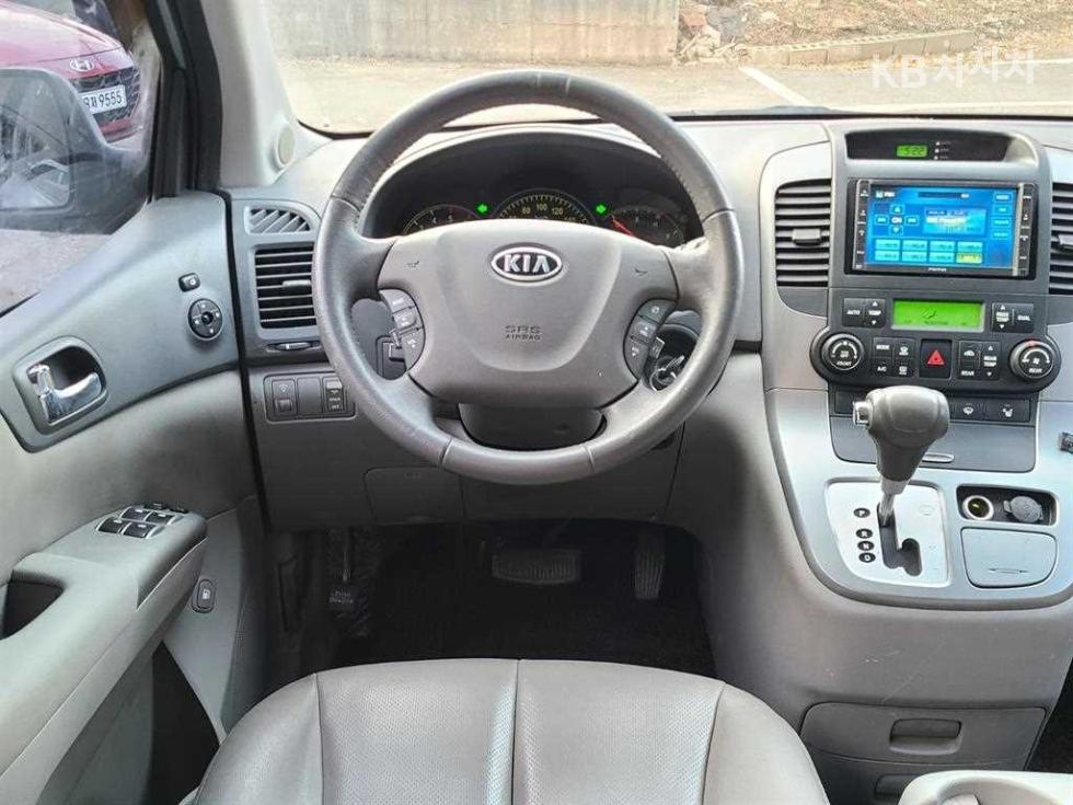 2009 - kia grand carnival