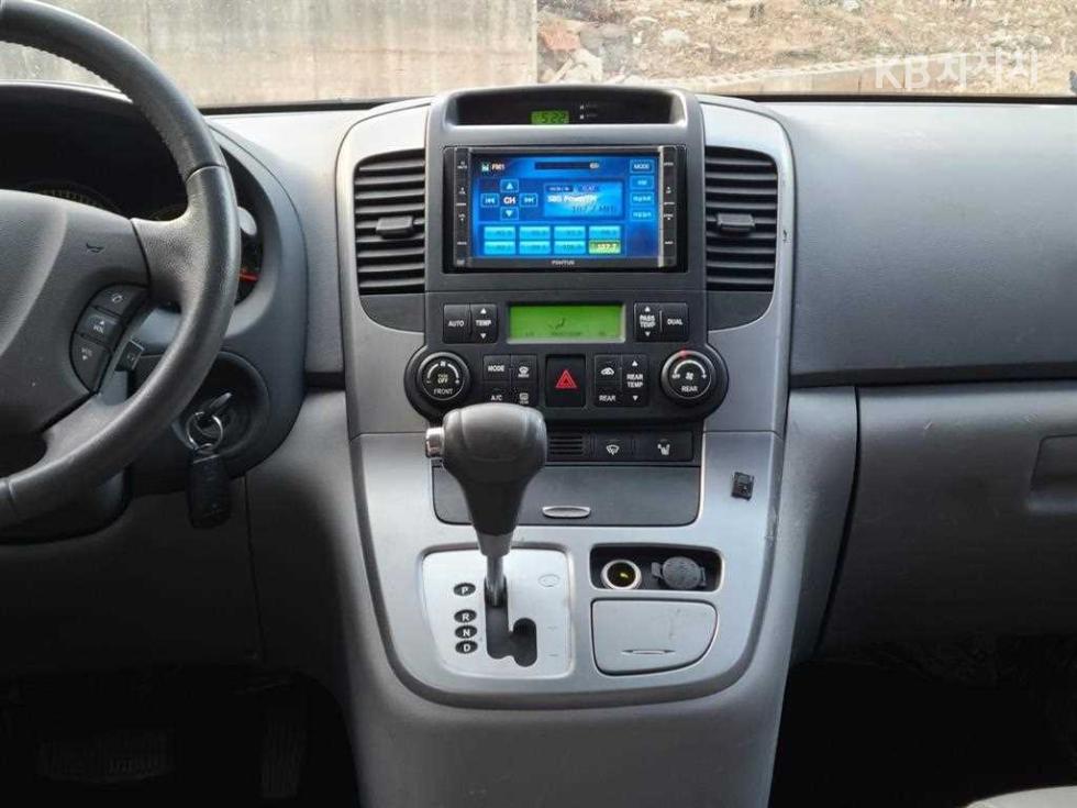2009 - kia grand carnival