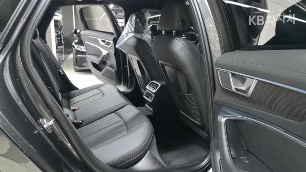 2021 - audi a6