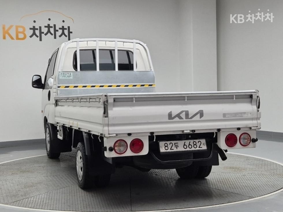 2019 - kia bongo iii