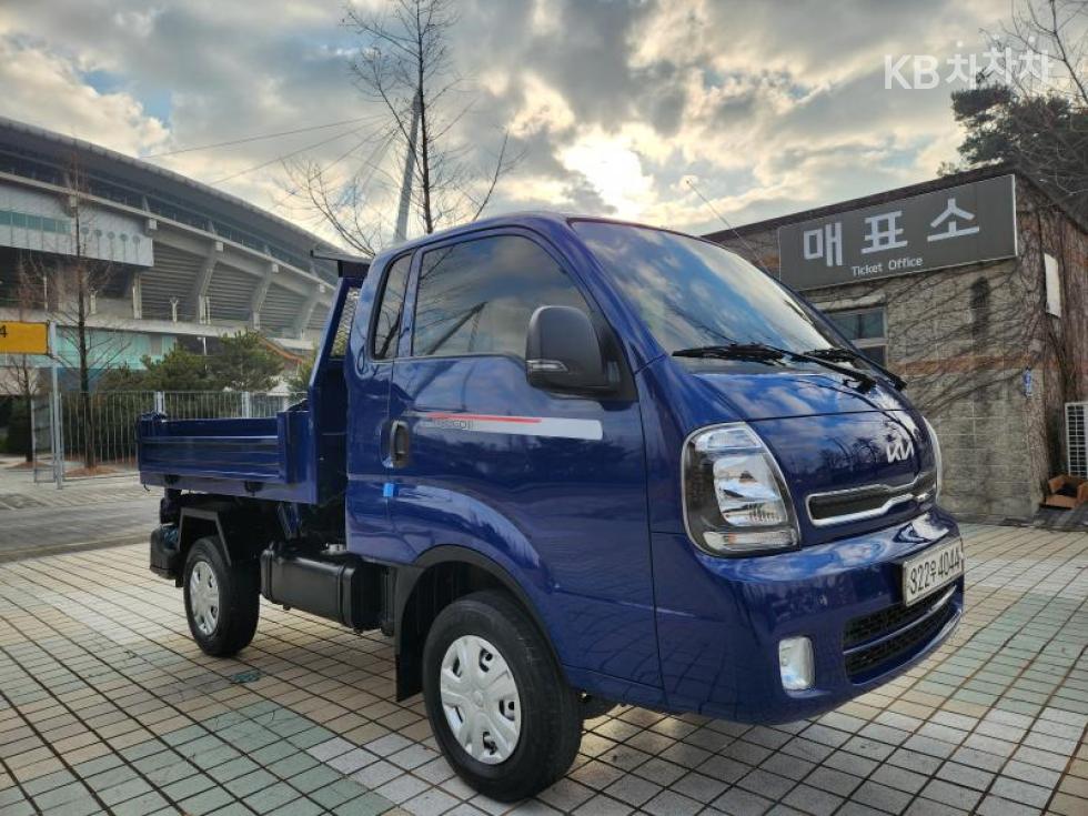 2022 - kia bongo iii