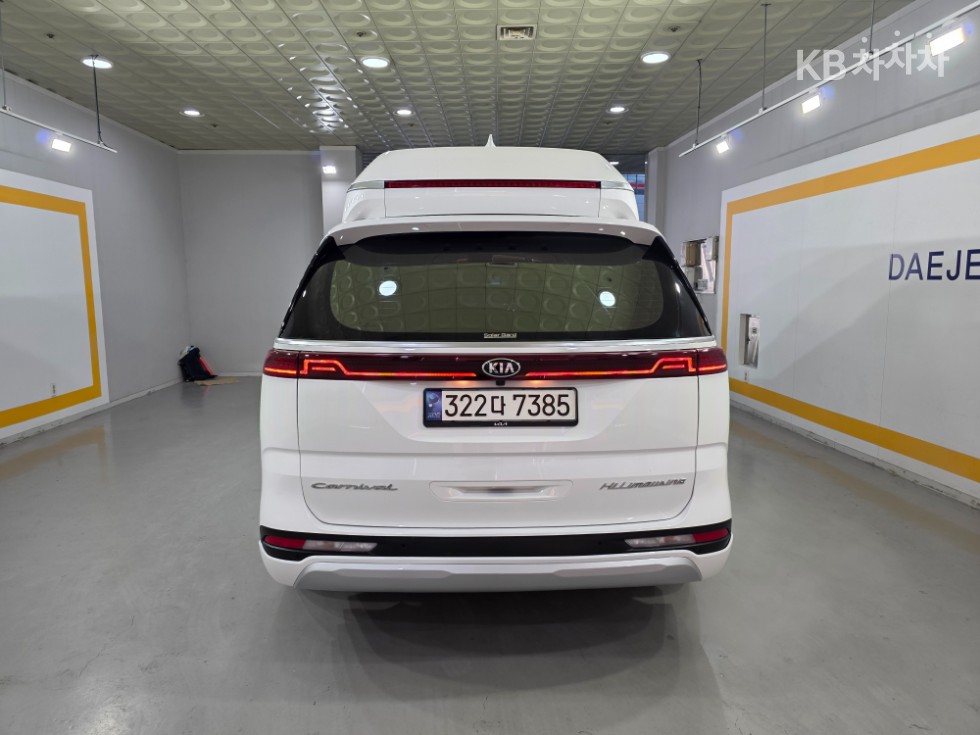 2021 - kia carnival