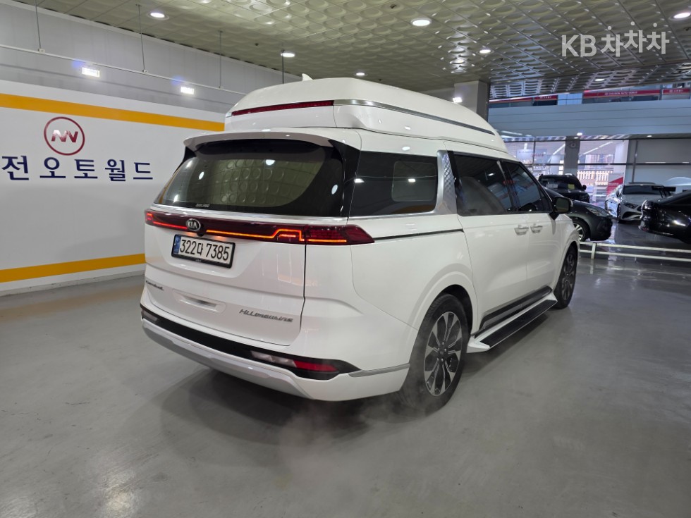 2021 - kia carnival