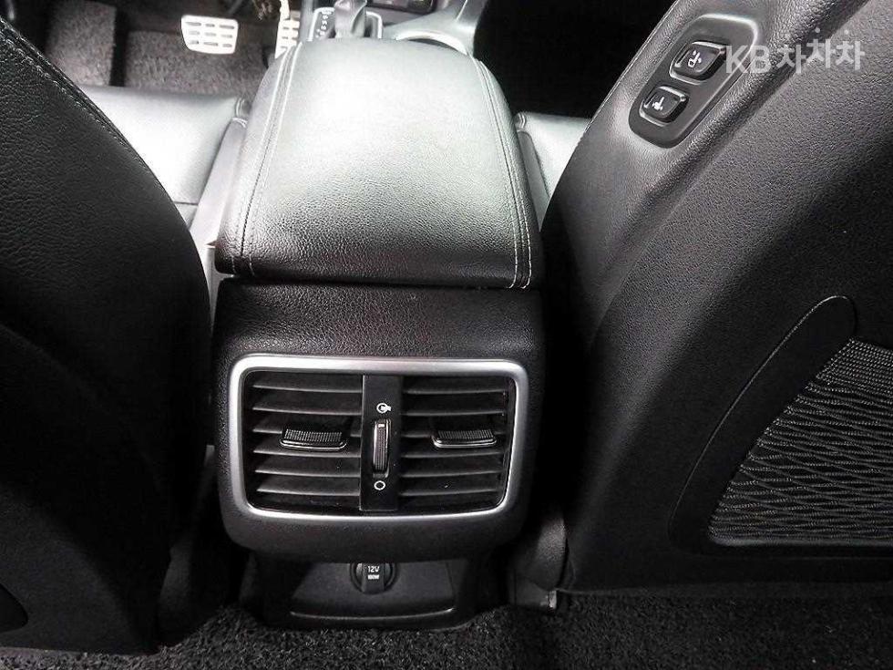 2021 - kia sportage