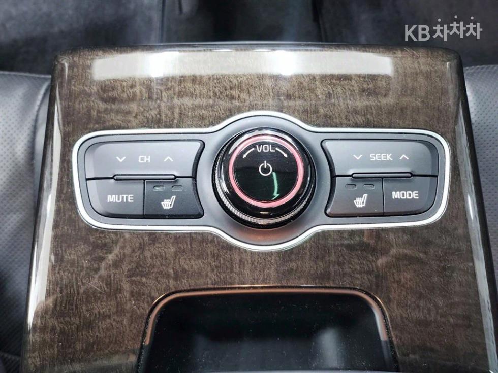 2014 - kia k7