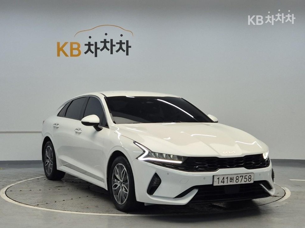 2023 - kia k5