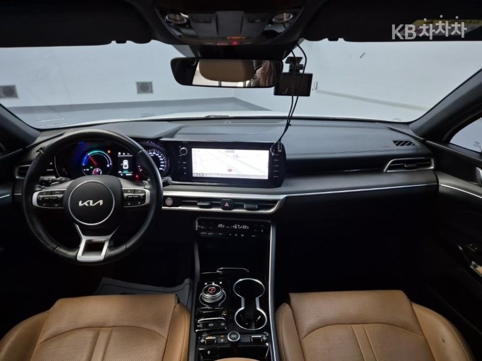 2023 - kia k5