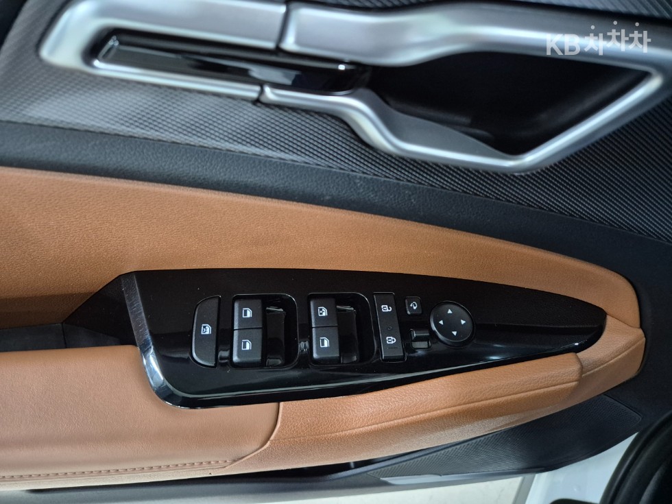 2022 - kia sportage