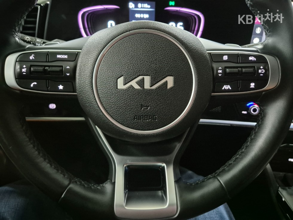 2022 - kia sportage