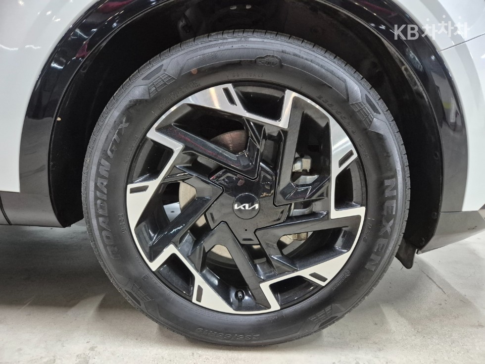 2022 - kia sportage