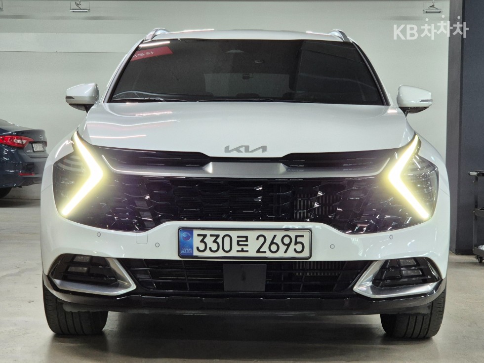 2022 - kia sportage