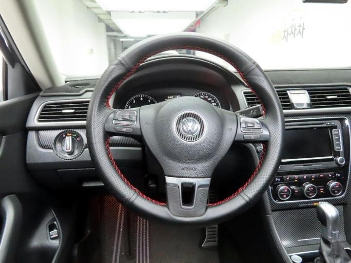 Volkswagen Passat 1.8 TSI Base Type 8
