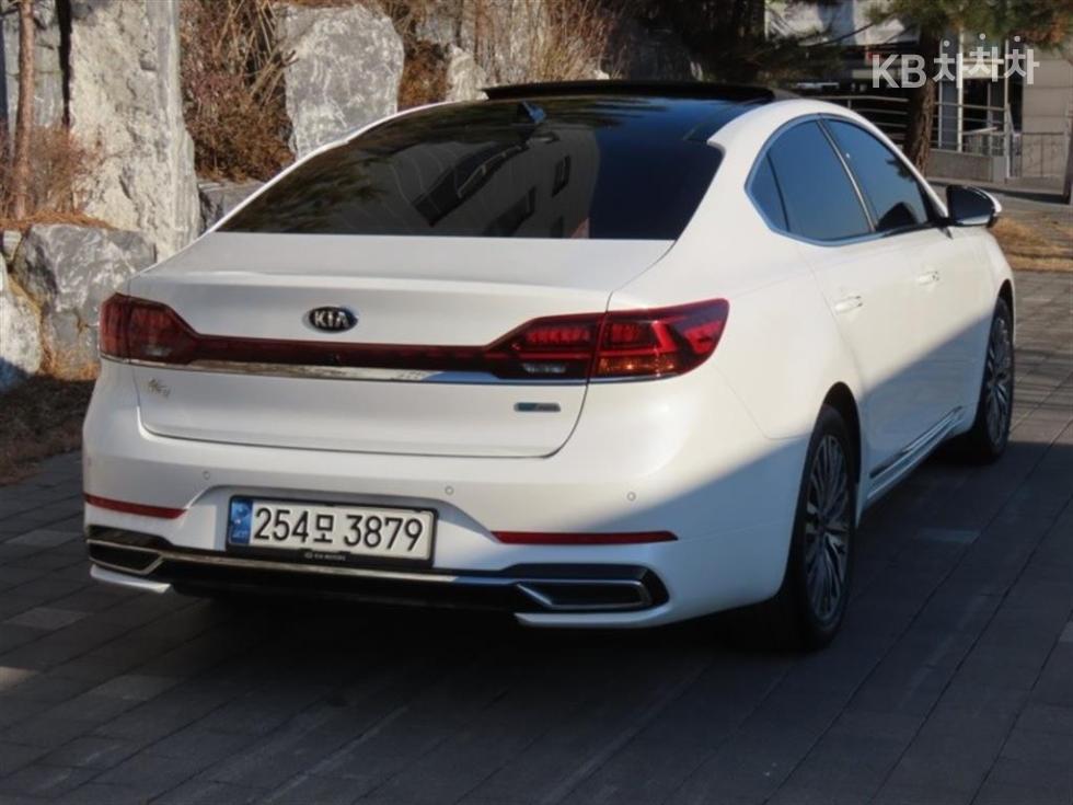 2021 - kia k7