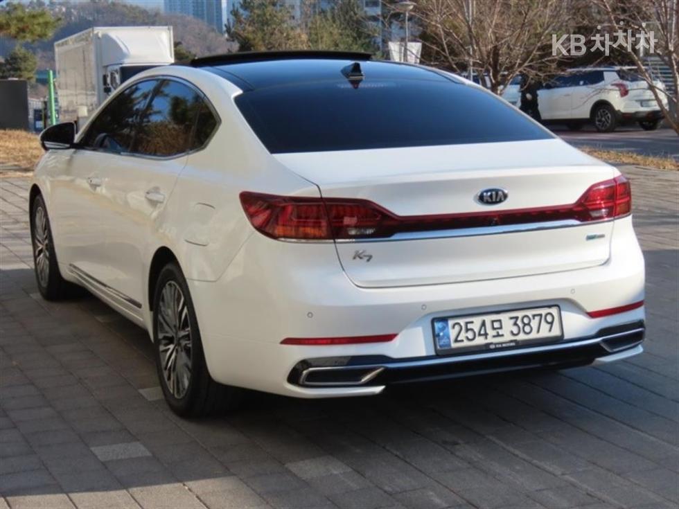 2021 - kia k7