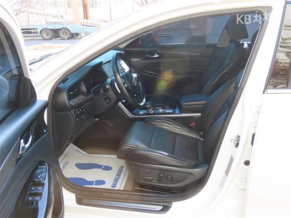 2021 - kia k7