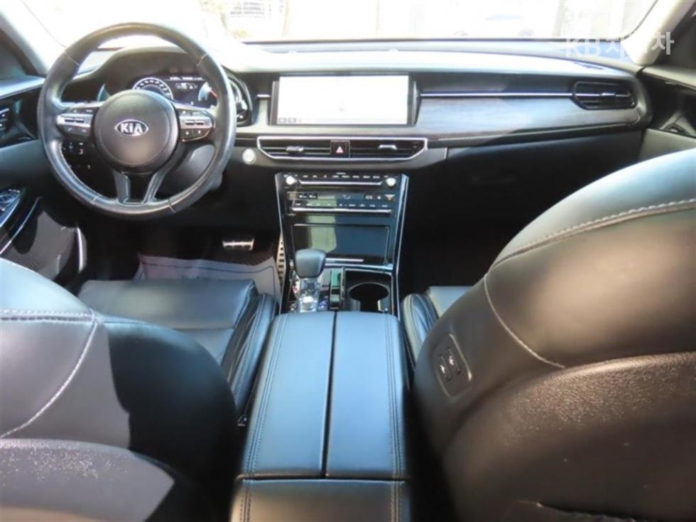 2021 - kia k7