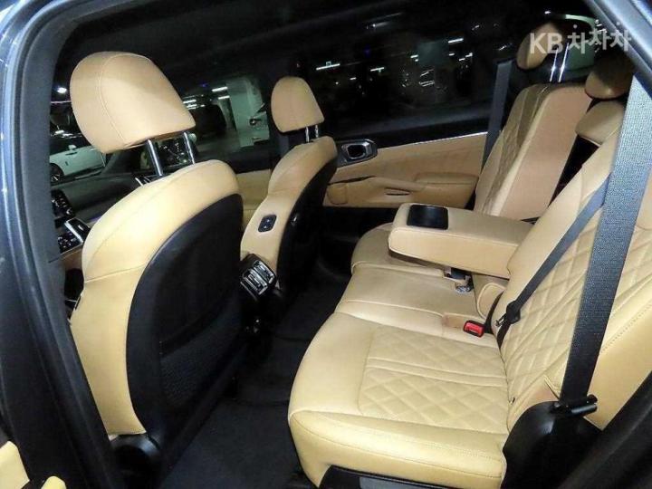 Kia Sorento Hybrid 1.6 HEV Signature 8