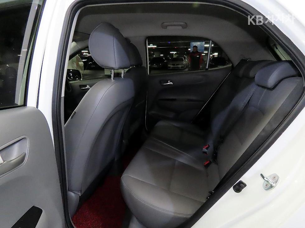 2021 - kia morning