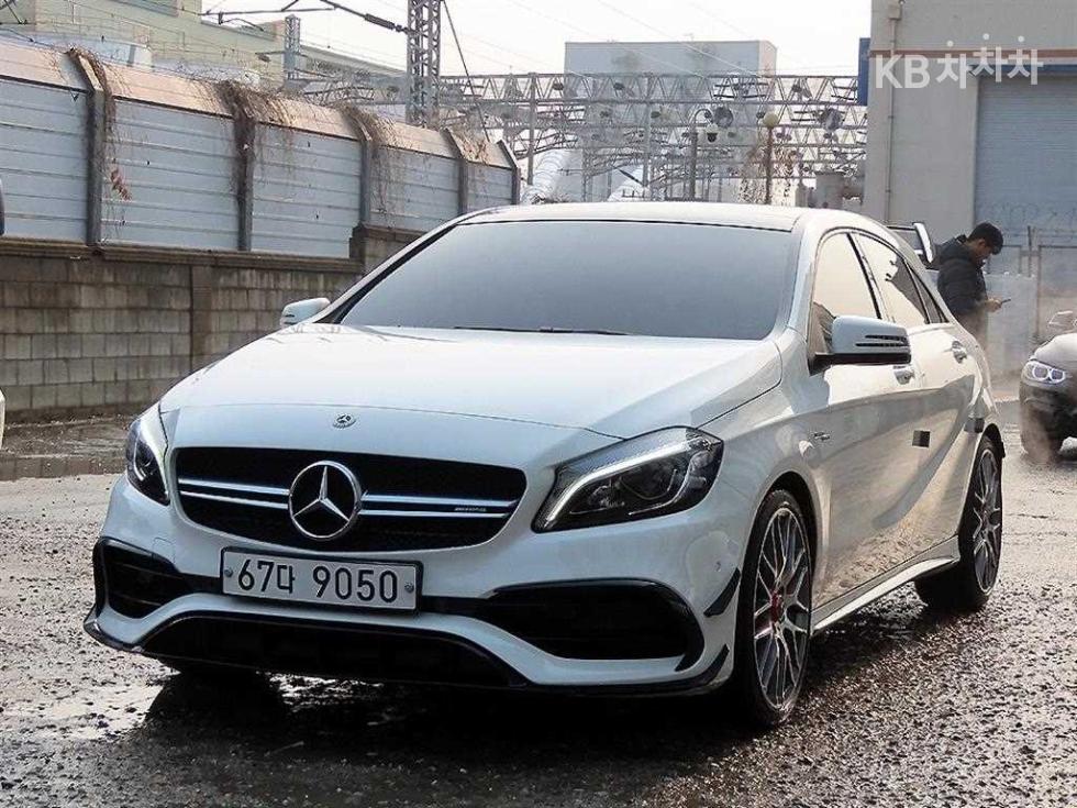 Mercedes-Benz A클래스 A45 AMG - фото 1