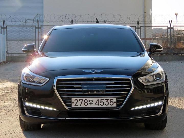 Genesis EQ900 3.8 GDI AWD Premium Luxury