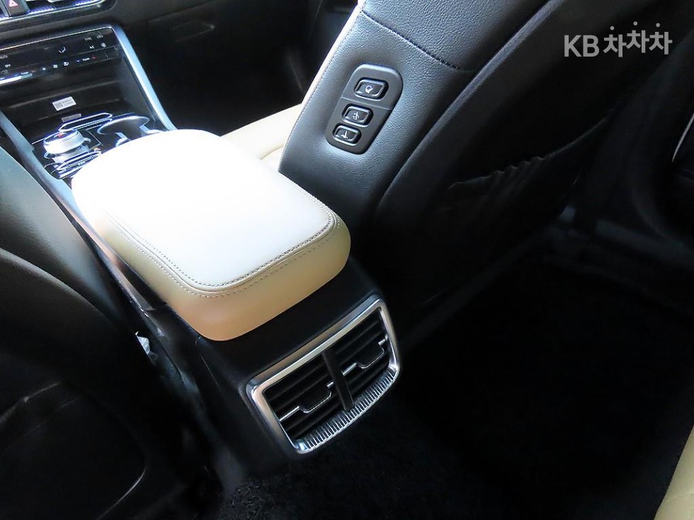 2023 - kia k5