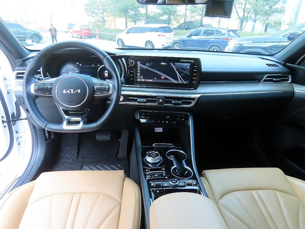 2023 - kia k5