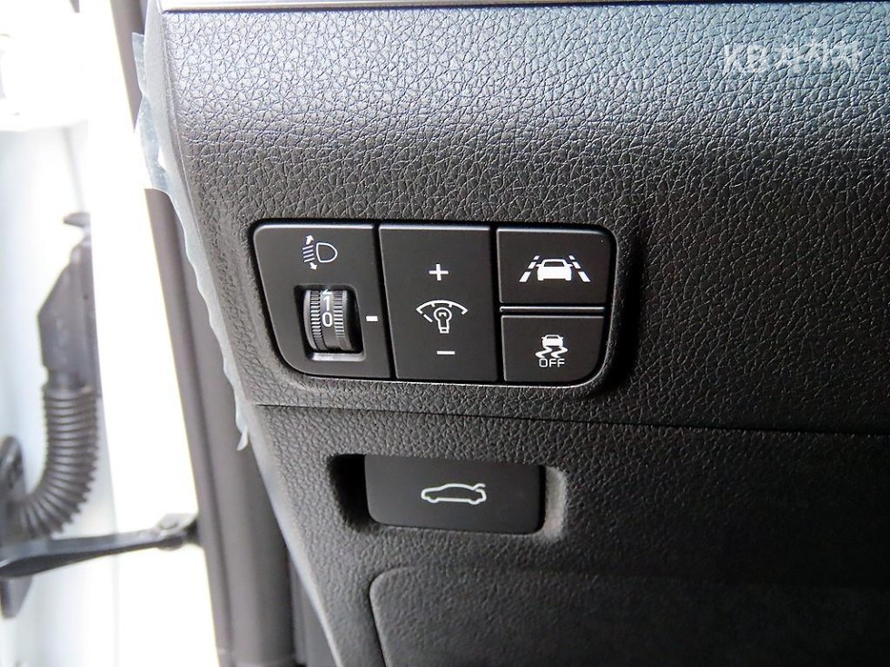 2023 - kia k5