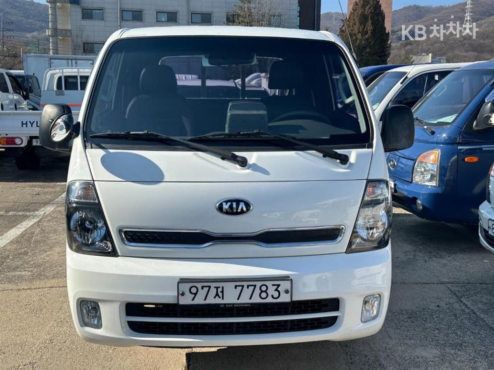 2017 - kia bongo iii