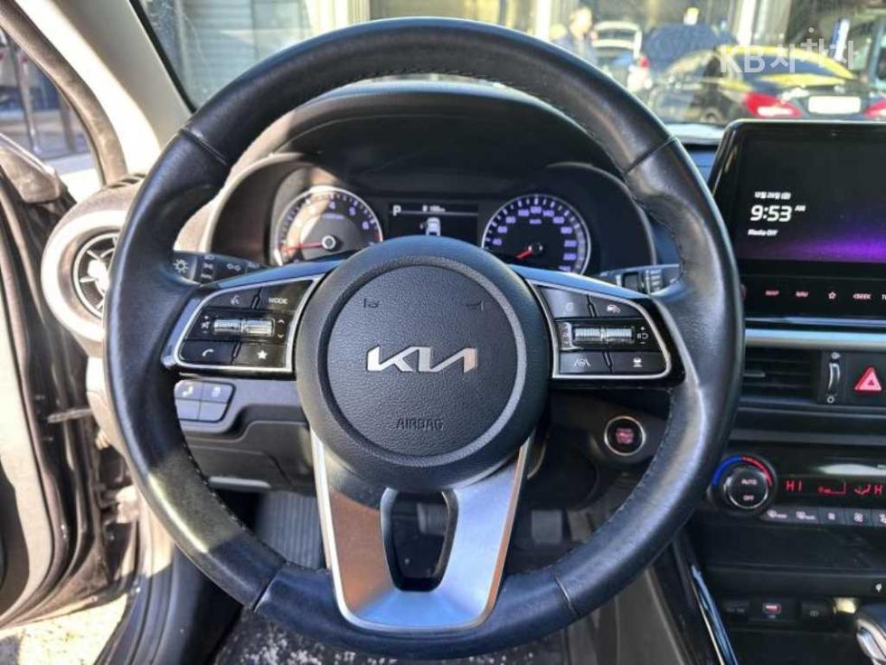 2022 - kia k3