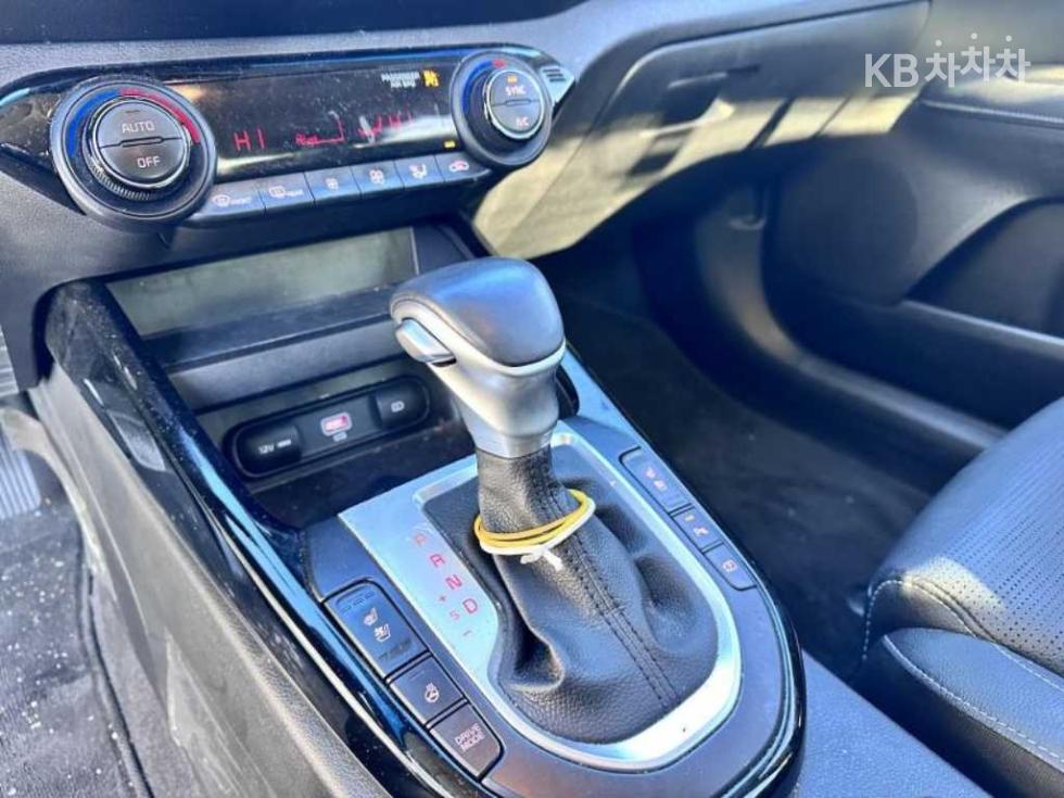 2022 - kia k3