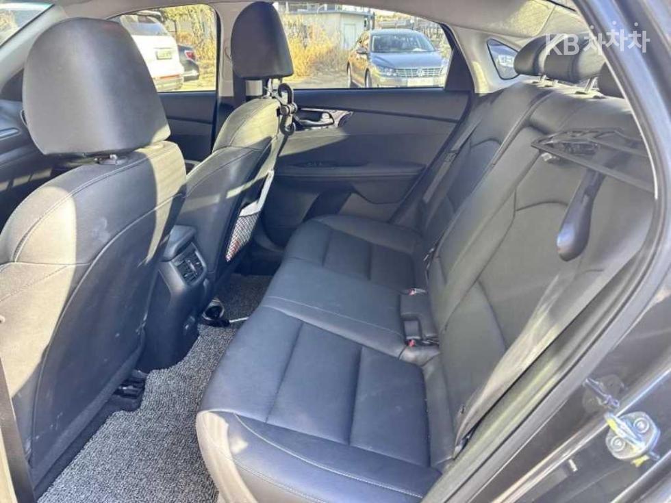 2022 - kia k3