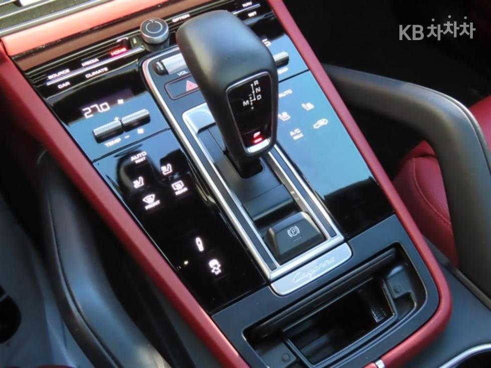 Porsche Cayenne — miniaturë 6