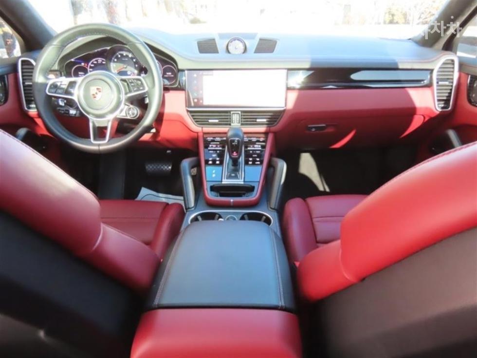 Porsche Cayenne — miniaturë 14