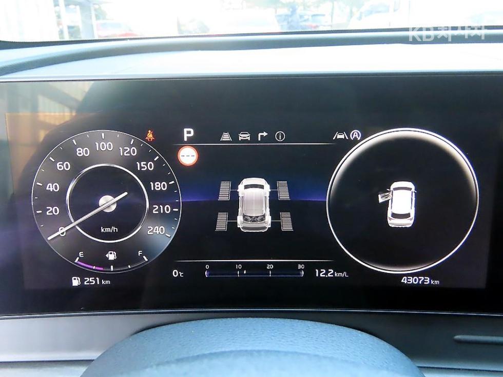 2022 - kia sportage
