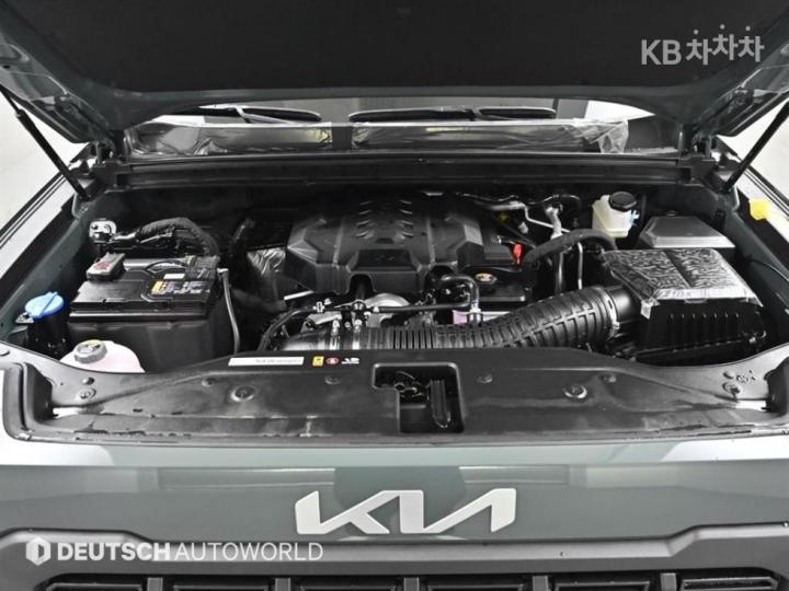 Kia Tasman G2.5 T-GDI 4WD Adventure 7