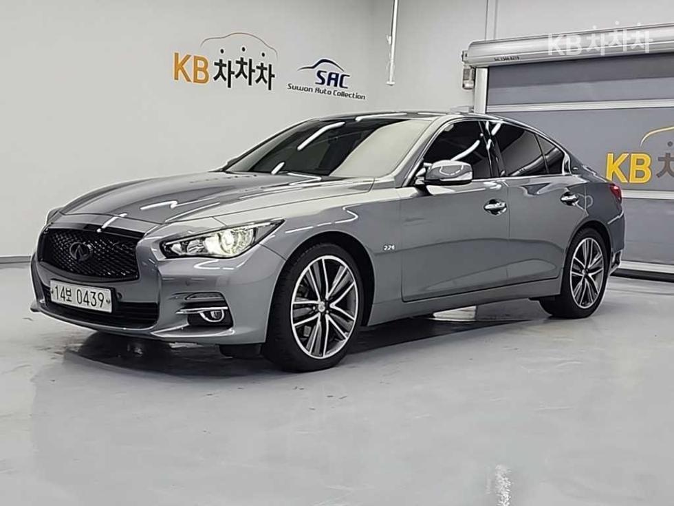 2016 infiniti q50