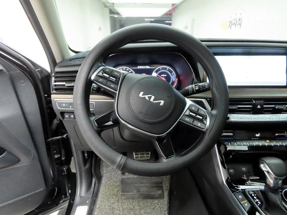 2022 - kia mohave