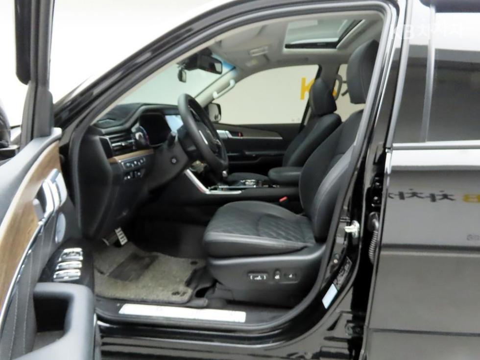 2022 - kia mohave