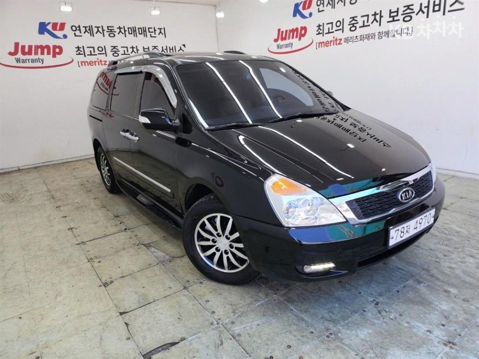 2012 kia carnival