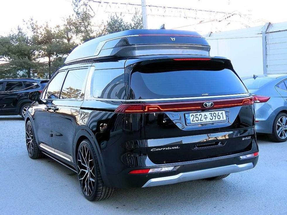 2021 - kia carnival