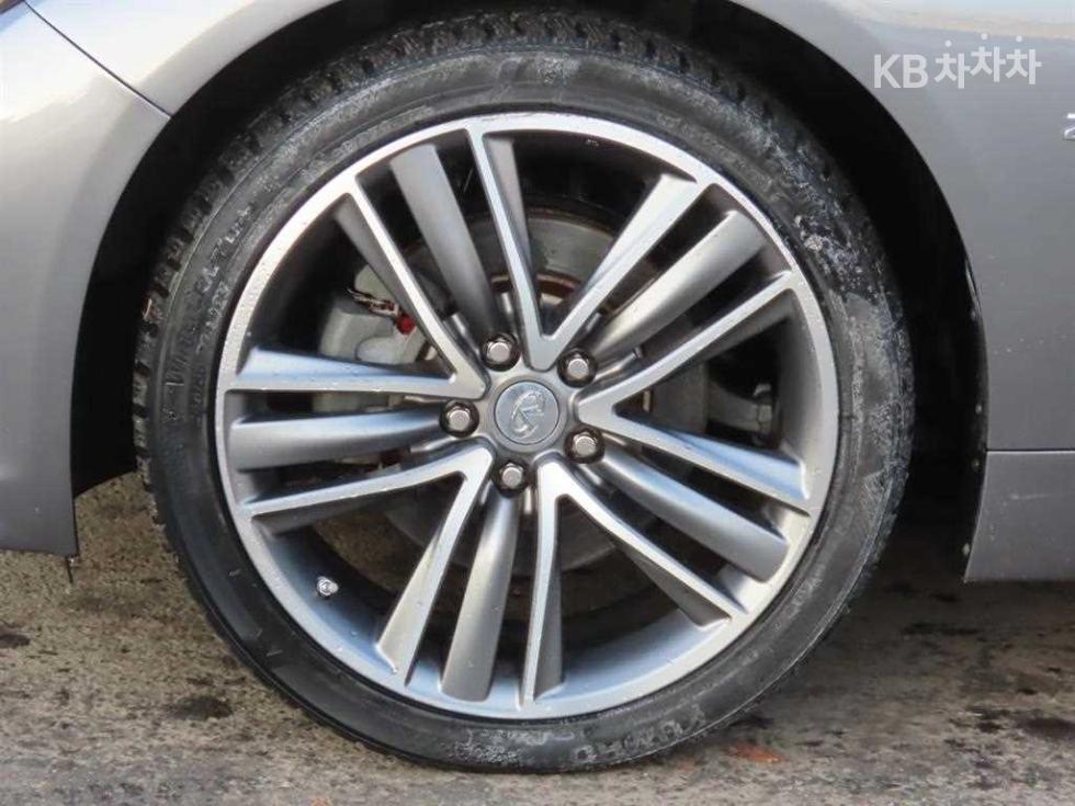 2014 - infiniti q50