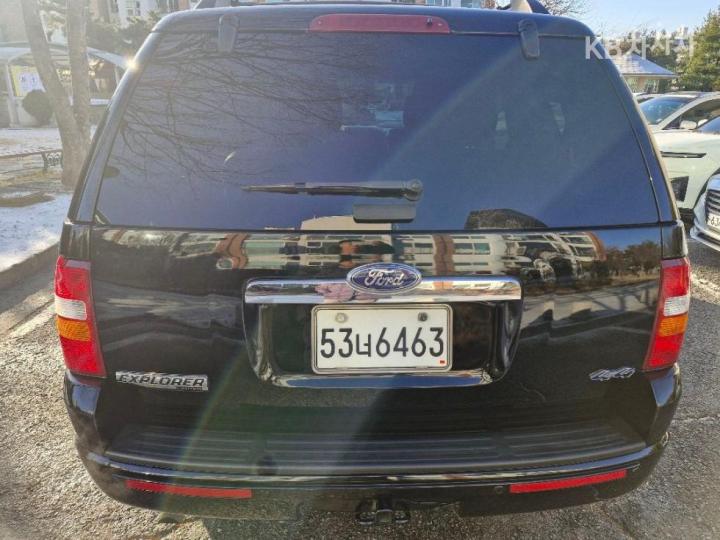 Ford Explorer Limited 4.0 4WD 5