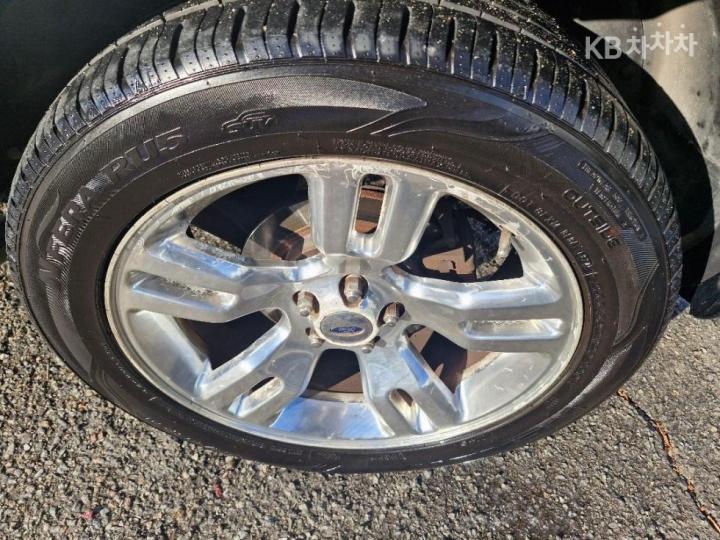 Ford Explorer Limited 4.0 4WD 6