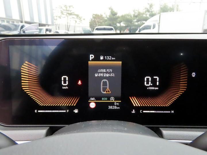 Kia K5 1.6 Gasoline Turbo Prestige - фото 9