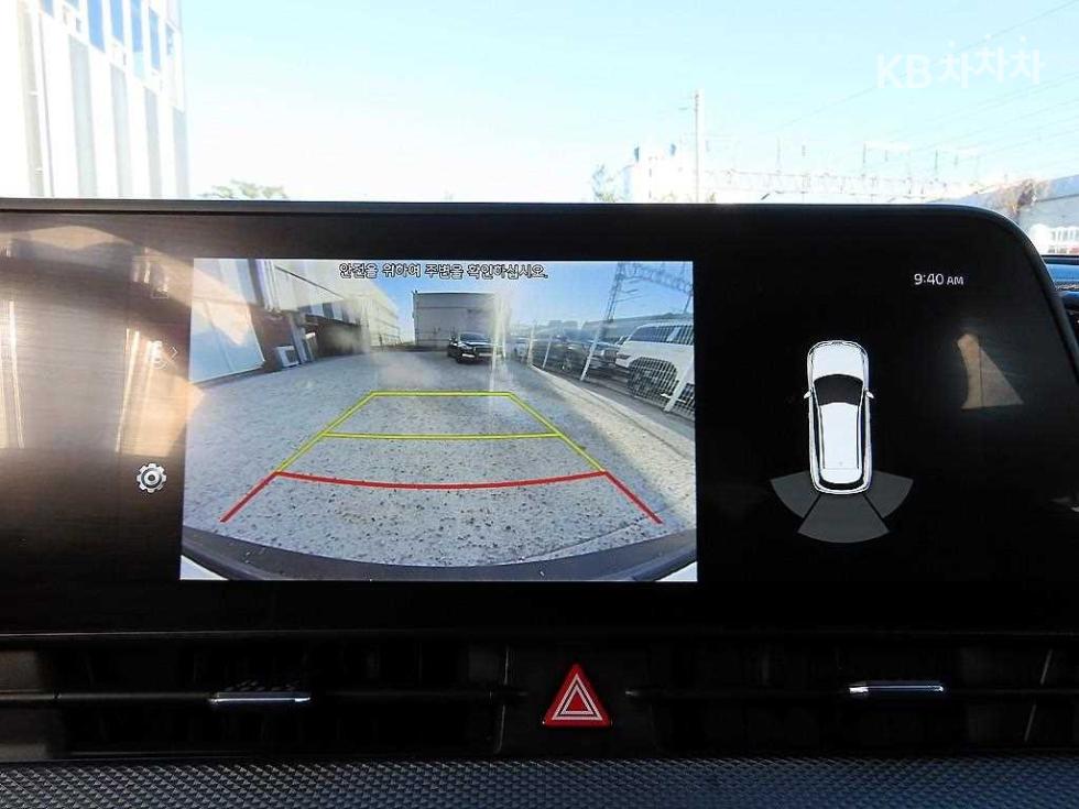2022 - kia sportage
